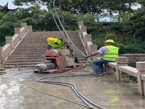 申扎地基基础注浆加固水泥比水灰比是多少?